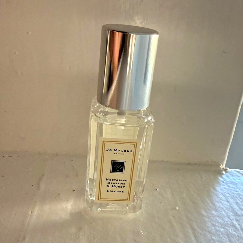 Jo Malone Nectarine Blossom and Honey Cologne Travel Bottle .3 fl oz/ 9 mL